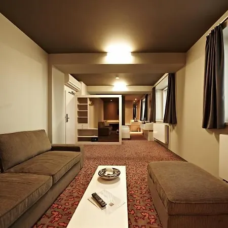 Best Western Roca 3*